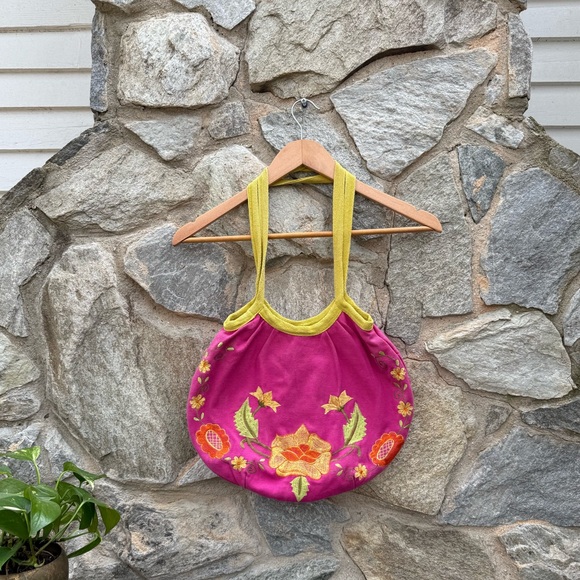 Vintage Handbags - Vintage Embroidered Pink Hobo Shoulder Bag